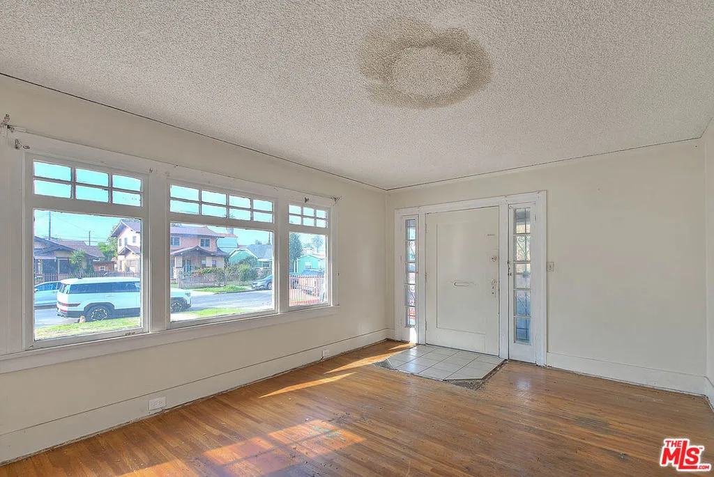 4278 S Hobart Boulevard, Los Angeles, California 90062 home-pic-20